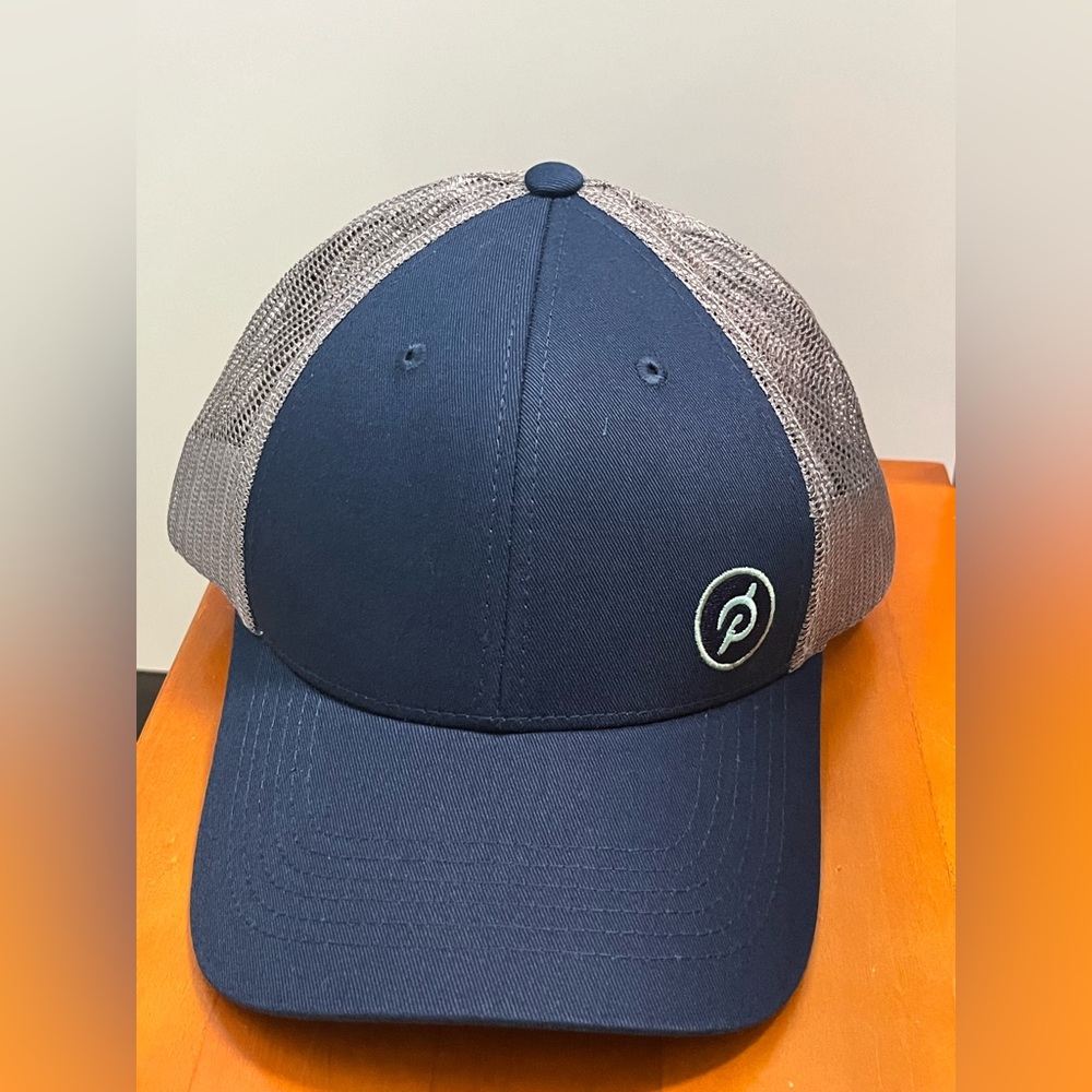 Peloton 1/2 Mesh Baseball Hat Trucker Hat NEW